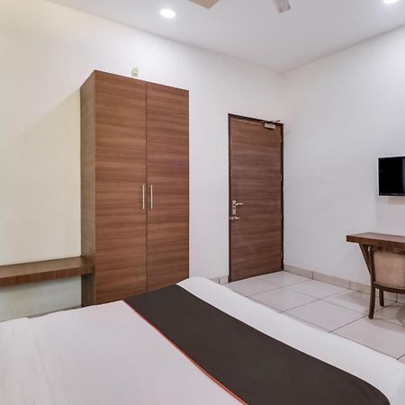 An Hotel Chennai Airport Buitenkant foto